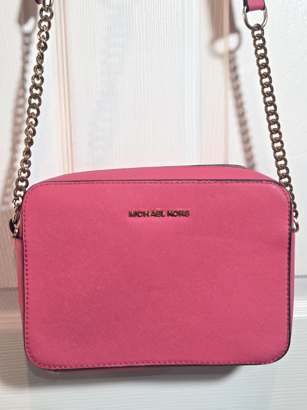 Michael Kors Jet Set Large Saffiano Leather Crossbody Bag - Dragonfruit Pink